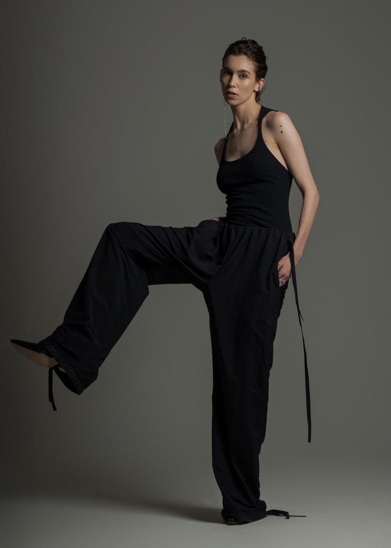 Calça Roll preta em poliamida bio-d