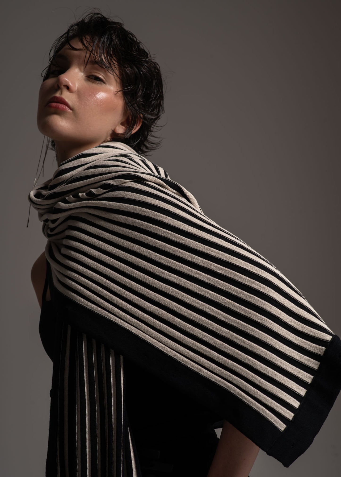 Coral Scarf off-white knitted in modal
